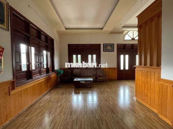 NHÀ BIỆT THỰ KHU LÊ PHỤNG HIỂU - BẢO LỘC - 13X41M SẴN 233M2 THỔ CƯ