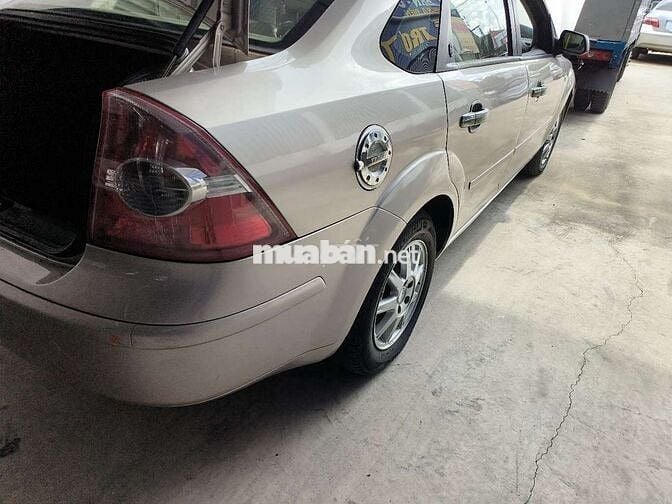 Fordcus 2006 số sàn