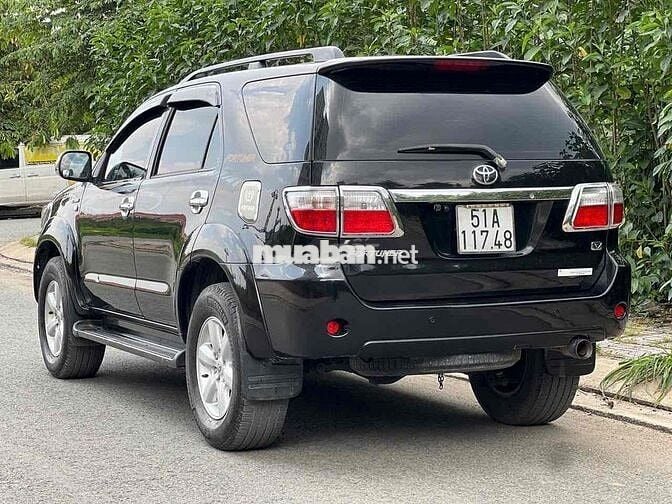 Toyota Fortuner 2011 2.7V - 110000 km