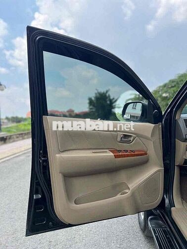 Toyota Fortuner 2011 2.7V - 110000 km