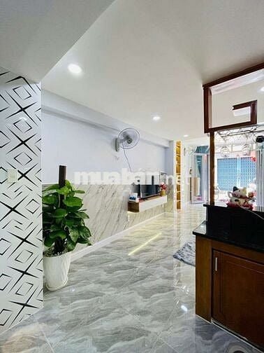 Bán nhà HXH Nguyễn Oanh, Gò Vấp, DT 32m2, 4 tầng, 3 PN, nội thất full