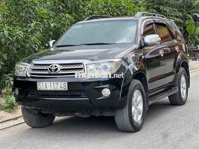 Toyota Fortuner 2011 2.7V - 110000 km