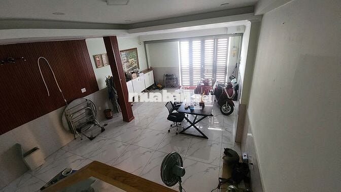 Cho thuê Phòng kín hoặc trệt -350/33 Nguyễn Văn Lượng