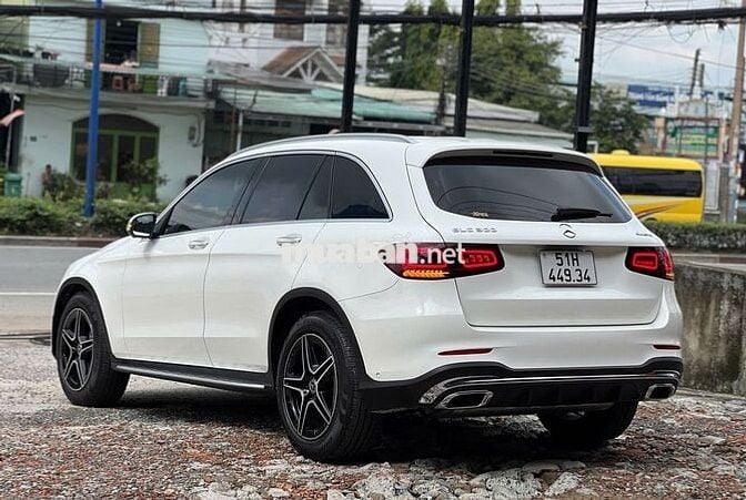 GLC 2020 300 TRÙM MỀN 11,400 km CHECK SAI TẶNG XE