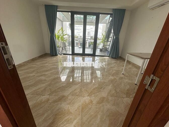cho Thuê tầng 5 , 14d2 kdt Vạn Phúc 10,5triệu tại Thủ Đức 5x23