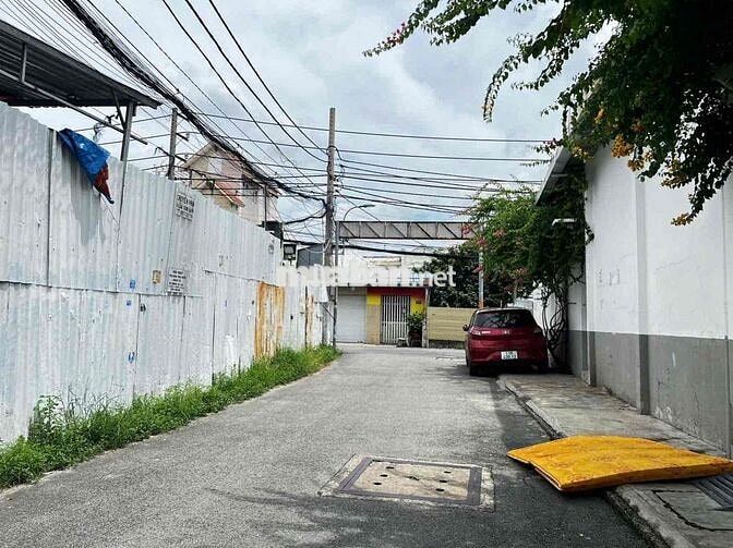 bán gấp lô đất đường nhựa 5m ngay đường số 11 Trường Thọ. DT 84,4m2