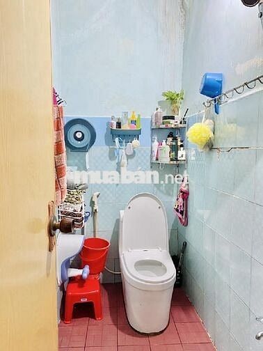 Nhà ngang 4,2m gần vòng xoay Lăng Cha Cả – Hoàng Văn Thụ, P.4 – 3.8 tỷ
