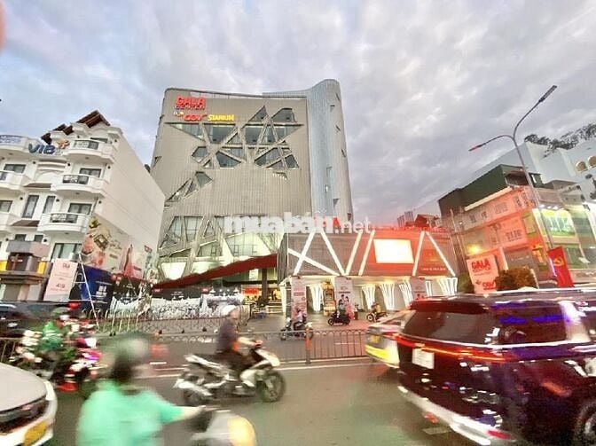 Nhà ngang 4,2m gần vòng xoay Lăng Cha Cả – Hoàng Văn Thụ, P.4 – 3.8 tỷ