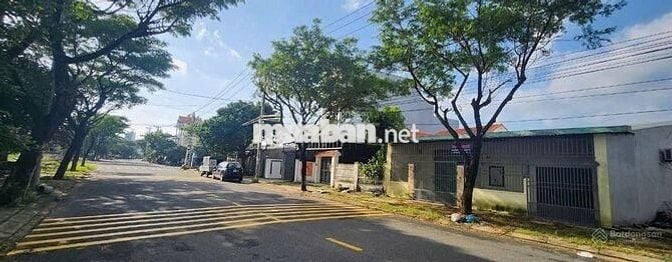 Đất MT Nguyễn Duy Trinh - gần sông, biển - đối diện FPT - sát sân golf