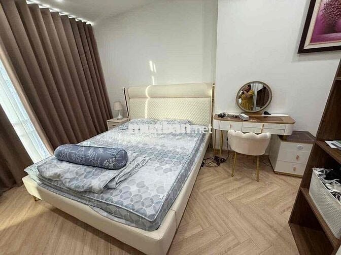 Chính chủ bán căn hộ 80m2 chung cư cao cấp phố Nguỵ Như Kon Tum 7,15 t