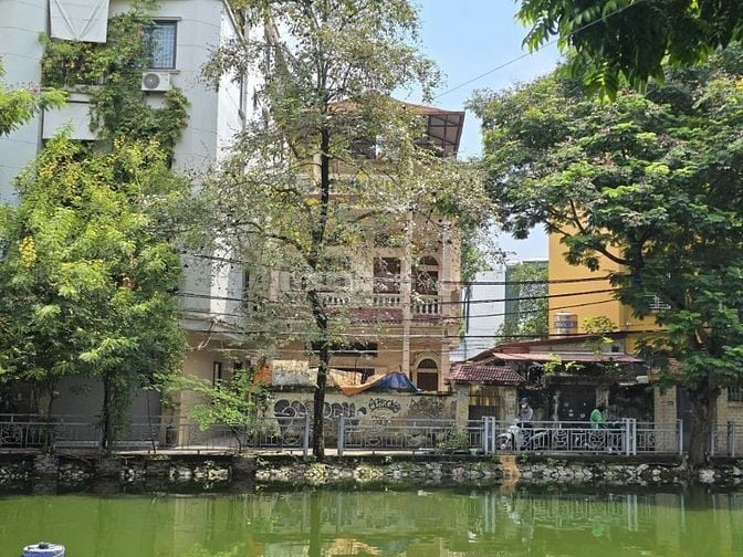 🌟 BÁN MẢNH ĐẤT MẶT HỒ CỰC ĐẸP - PHỐ HOÀNG NGÂN - LÔ GÓC - VIEW HỒ 