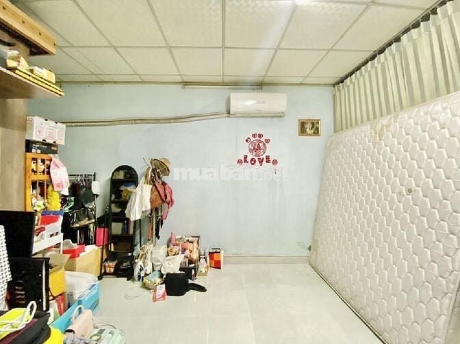Nhà ngang 4,2m gần vòng xoay Lăng Cha Cả – Hoàng Văn Thụ, P.4 – 3.8 tỷ