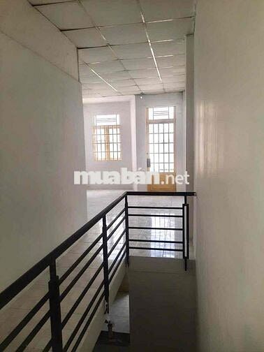 Cho Thuê Nhà 1 trệt 1 lầu gần UBND p.HBP,/QL13, dtsd 70m2 giá 5,5tr