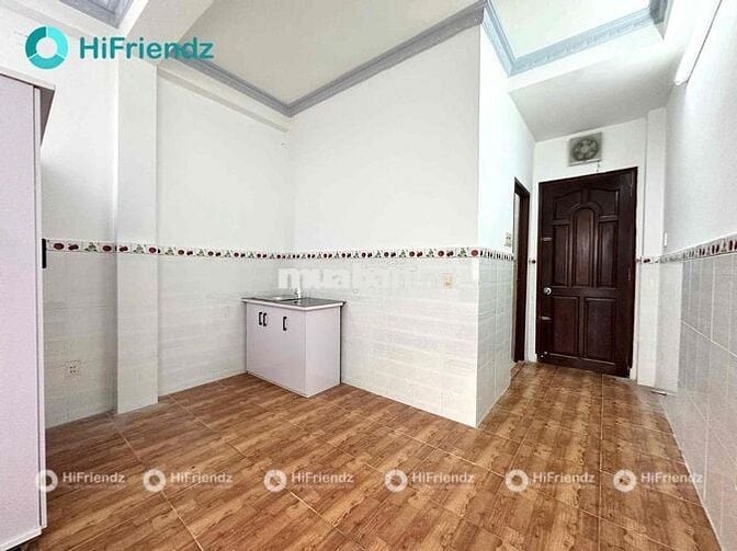 STUDIO BAN CÔNG TÁCH BẾP KẾ BÊN CÔNG VIÊN NƯỚC ĐẦM SEN