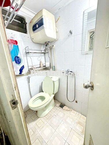 Cho thuê nhà tập thể tầng 3, T4, 70m, 2pn, 2wc, nhà thoáng