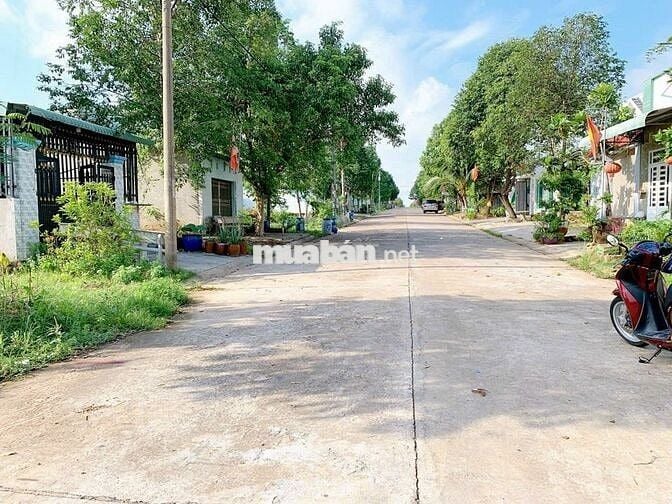 Bán Lô Đất Gía Rẻ Tại Khu Đô Thị Mỹ Phước 3 Dân Đông Sát KCN