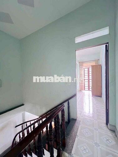 BÁN NHÀ 1 TRỆT 1 Lầu - MẠT TIỀN  ĐƯỜNG NHỰA THÔNG THOÁNG