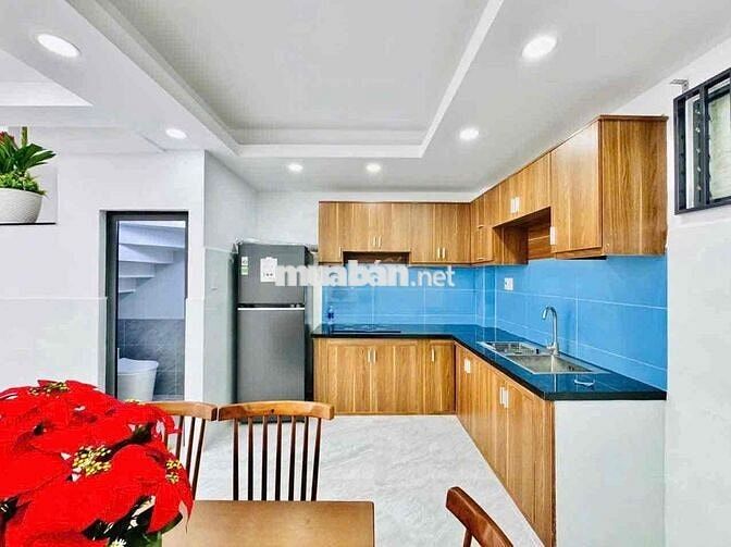 Nhà Phố Nguyễn Văn Khối 2 Lầu 4PN 4WC Full Nội Thất 16tr