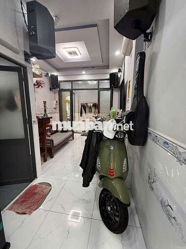 - Nhà bán hẻm 657 Ba Đình P.Chánh Hưng ( P9 #Q8 Cũ )