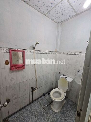 Nhà cấp 4 gác lửng gần chợ Tân Long p. Tân Đông Hiệp Dĩ An