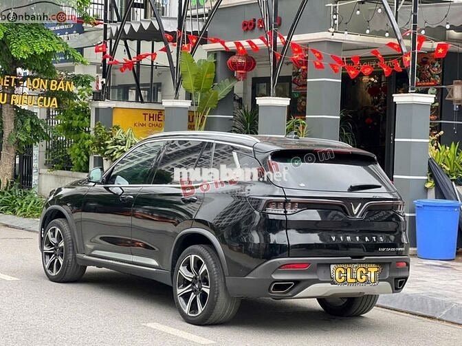 vinfast lux SA 2022 bản premium