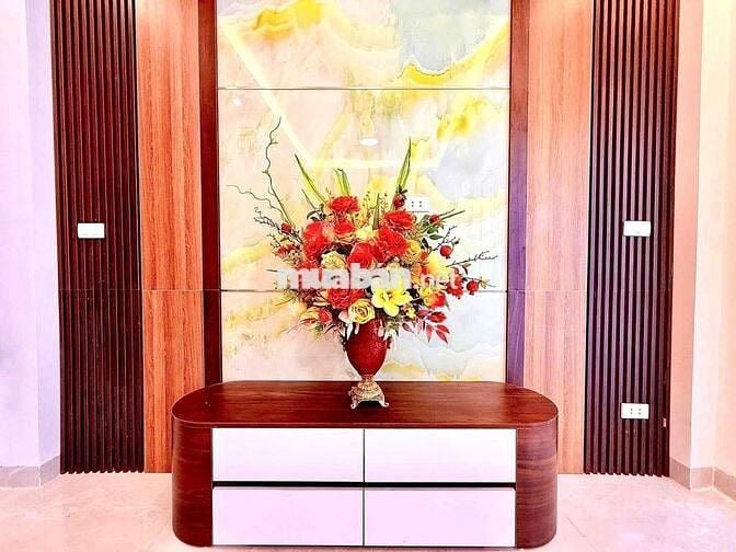 Tôi cần bán căn nhà Phố VĂN CHƯƠNG 40m 6tẩng xây mới thang máy hơn 9ty