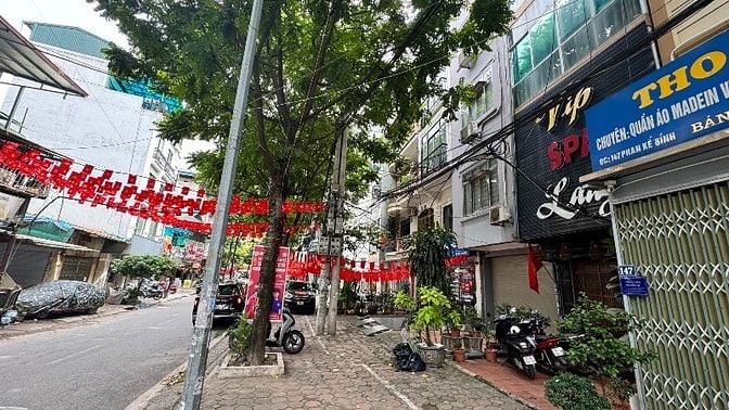 Mặt Phố Phan Kế Bính - Vỉa Hè 5m - Đang Cho Thuê 60Tr/ Tháng: 27.5 Tỷ