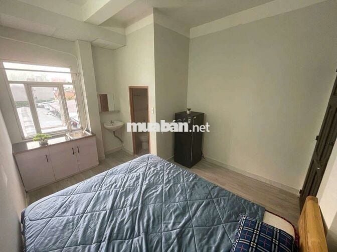 STUDIO CỬA SỔ TRỜI THOÁNG, ĐẦY ĐỦ NỘI THẤT. 20M2. UNG VĂN KHIÊM.