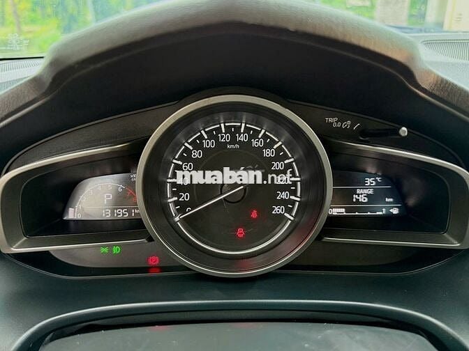Mazda 3 1.5 AT 2018