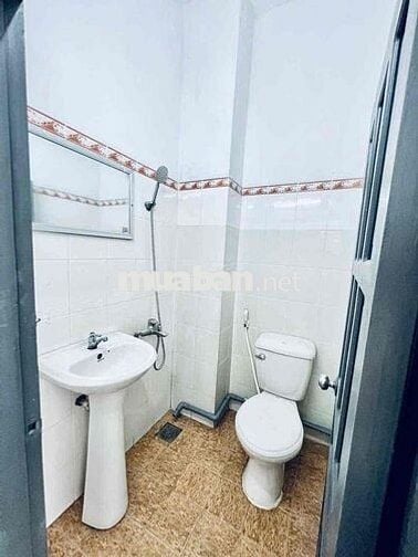 CHO THUÊ CĂN HỘ 1 PHÒNG NGỦ CỬA SỔ TRỜI FULL NỘI THẤT NGAY QUANG TRUNG