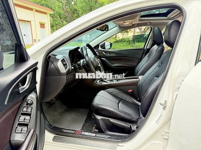 Mazda 3 1.5 AT 2018