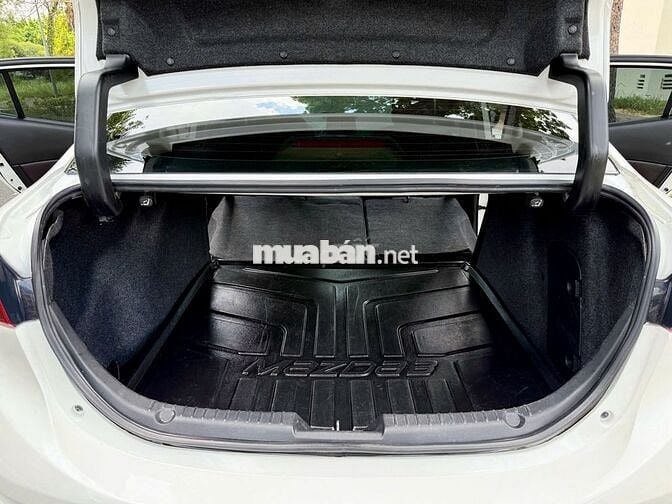Mazda 3 1.5 AT 2018