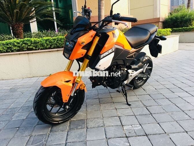 HONDA MSX 125  MÀU VANG CHÍNH CHỦ NGUYÊN ZIN 2024