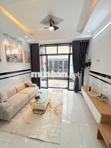 Nhà mới, nội thất đẹp, Trần Thánh Tông hẻm ô tô thông.