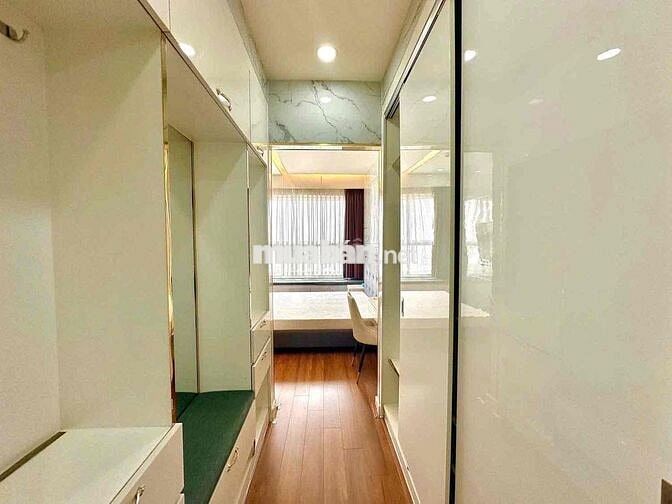Cho thuê căn hộ 2 phòng ngủ. chung cư Golden Mansion. Gần sân bay TSN