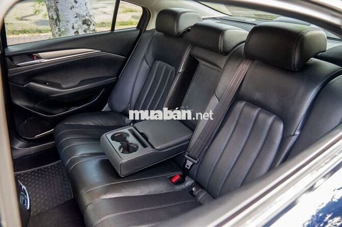 Mazda 6 2023 Premium 2.0 AT