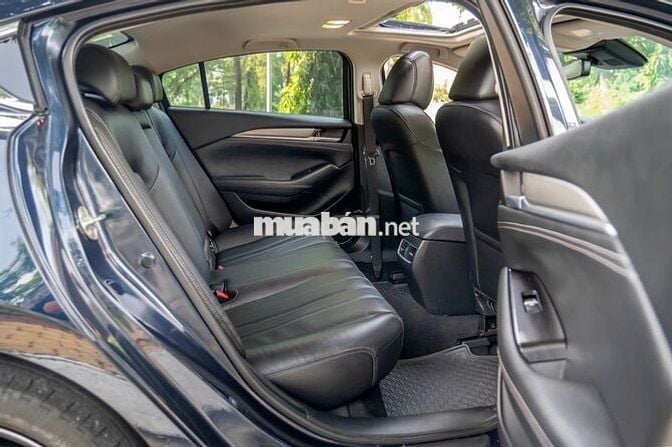 Mazda 6 2023 Premium 2.0 AT