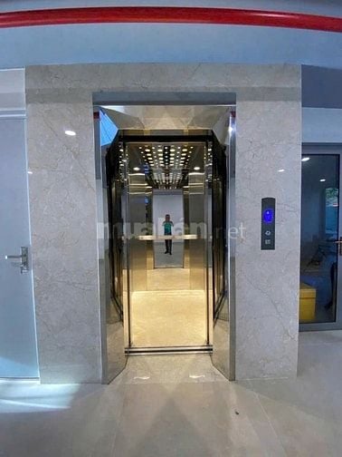 TOÀ VĂN PHÒNG 7 TẦNG MỚI TOANH BÊN CẠNH MONARCHY – CÁCH CẦU RỒNG 500M