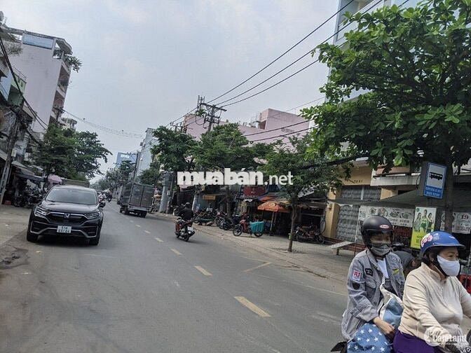 Gia đình bán lô đất 6 x 21 126m2  thổ cư tại Củ Chi. Vị trí rất đẹp.