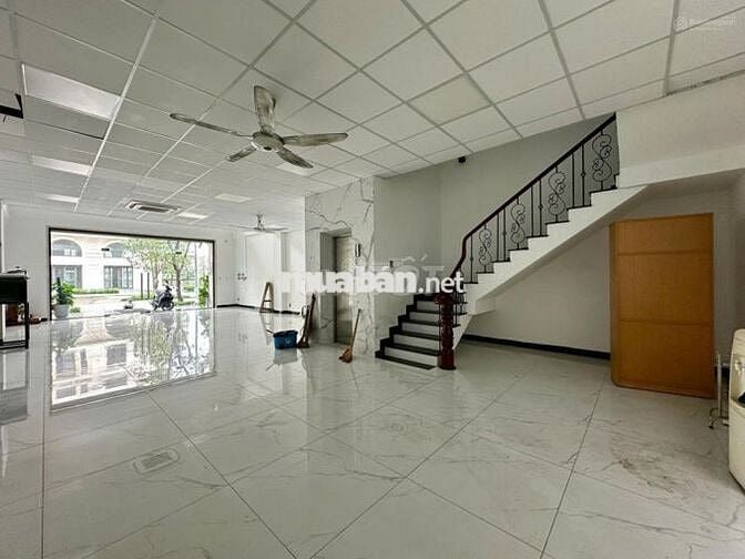Cho thuê nhà Đinh Thị thi kdt Vạn Phúc City 60tr tại Thủ Đức 7x21