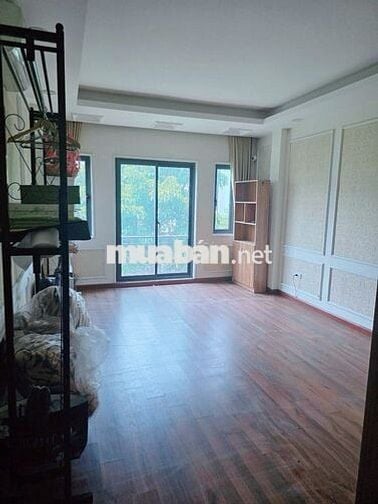 Chính chủ cho thuê nhà 7 Tầng,Thang Máy,38tr tại Hồ Tùng Mậu,Mai Dịch