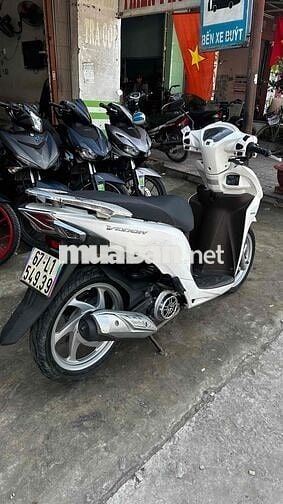 Vision 2015 trắng đen 54939 ( hỗ trợ góp )