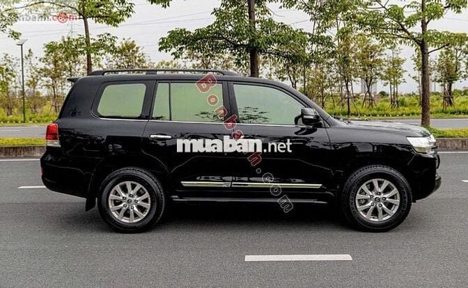 Toyota LC200 sản xuất 2017