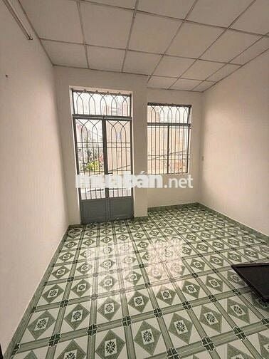 NHÀ 2 TẦNG KIÊN CỐ, HẺM XE HƠI 4M, D40M2, 4 PN, NỞ HẬU, 3,9 TỶ CÒN TL