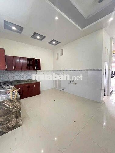 Nhà lầu 2 phòng 2 máy lạnh KDC Thới Nhựt