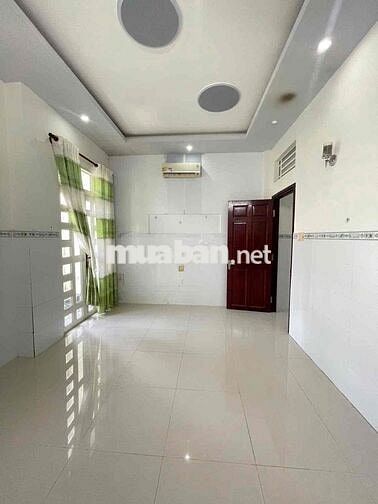Nhà lầu 2 phòng 2 máy lạnh KDC Thới Nhựt