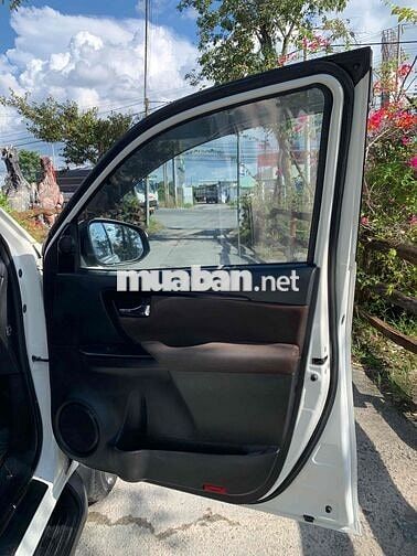 Toyota Fortuner 2019 2.4G 4x2 MT - 110000 km