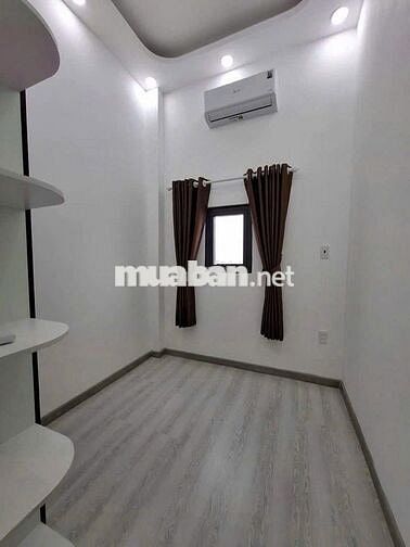 Bán Gấp Nhà Hẻm Huỳnh Tấn Phát Q7, 32m2, 2 Tầng, Giá Hời Chỉ 2.9 Tỷ,