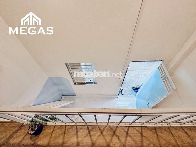 Phòng gác- đầy đủ nội thất- diện tích 30m2- ngay trung tâm Trường Thọ