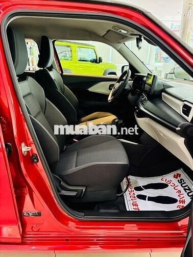 Suzuki Swift Hybrid Phiên bản mới 2025 Đỏ - Đen